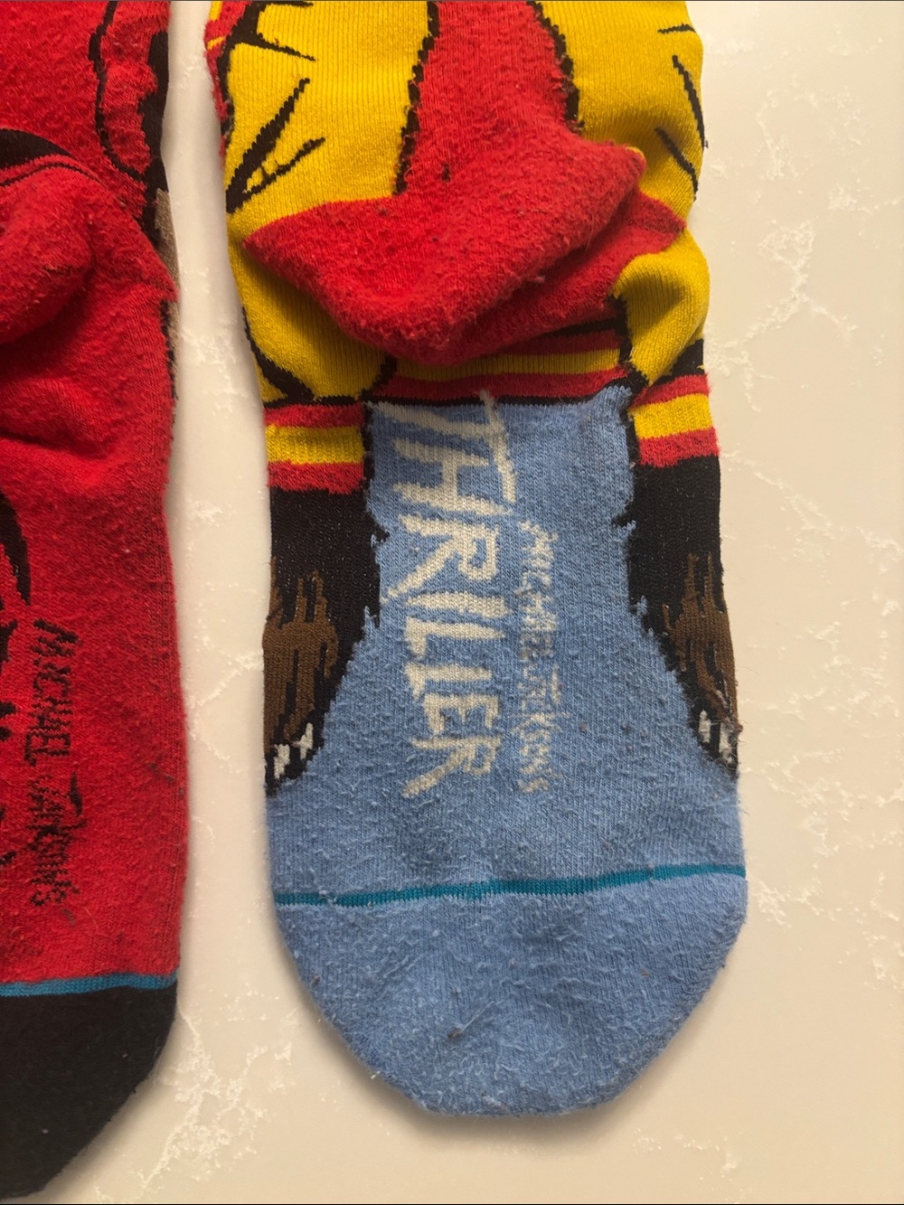 Thriller ๐ป Novelty Red & Black Michael Jackson and Werewolf Crew Socks - Men - Picture 4 of 4